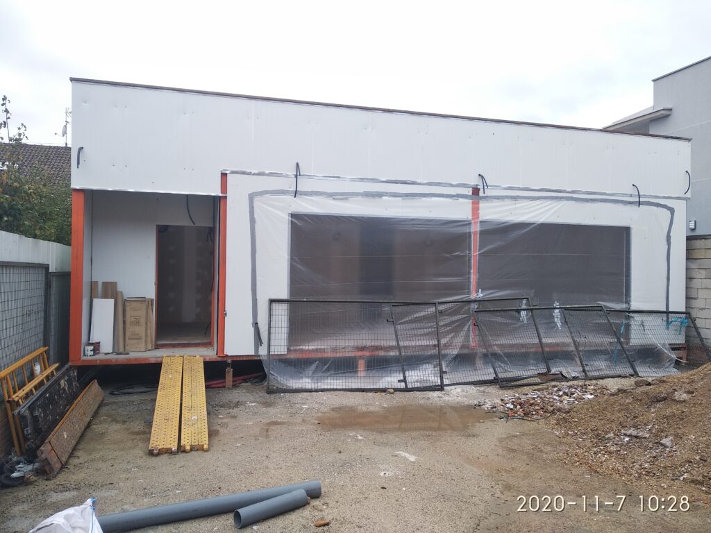 Así me abandonó la casa cuando me quedaba por pagar 12.000€, sin ventanas, ni puertas, ni instalación eléctrica, sin baños, sin aerotermia, sin... sin... sin...